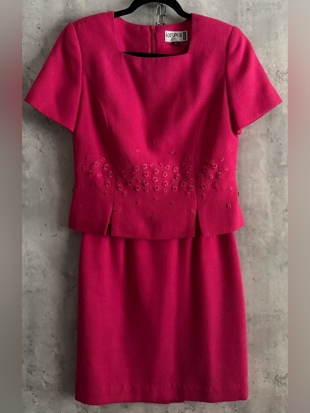 Vintage Kasper ASL Pink Skirt Suit 2pc Embroidered Set Elegant Evening Work Sz6
